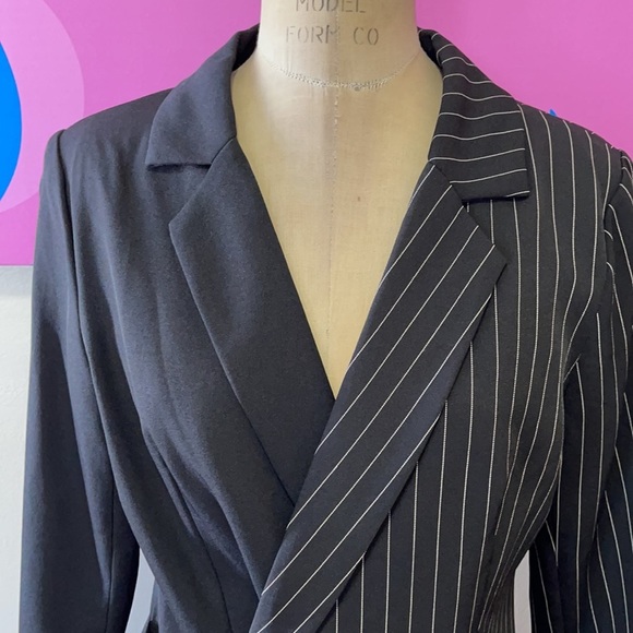 Vera & Lucy 1/2 Pinstripe 1/2 Solid Wrap Front Blazer NWT - Picture 3 of 16